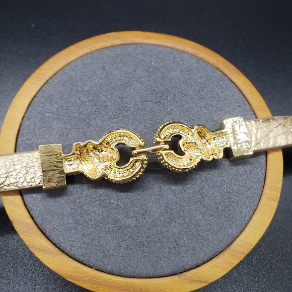 Lia Sophia Bracelet 💕 - Picture 8 of 10